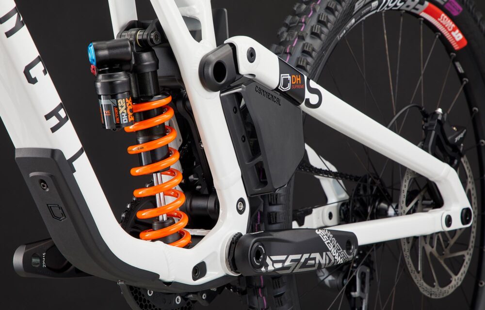 COMMENCAL SUPREME DH V5 SIGNATURE COIL PURE WHITE - immagine 5